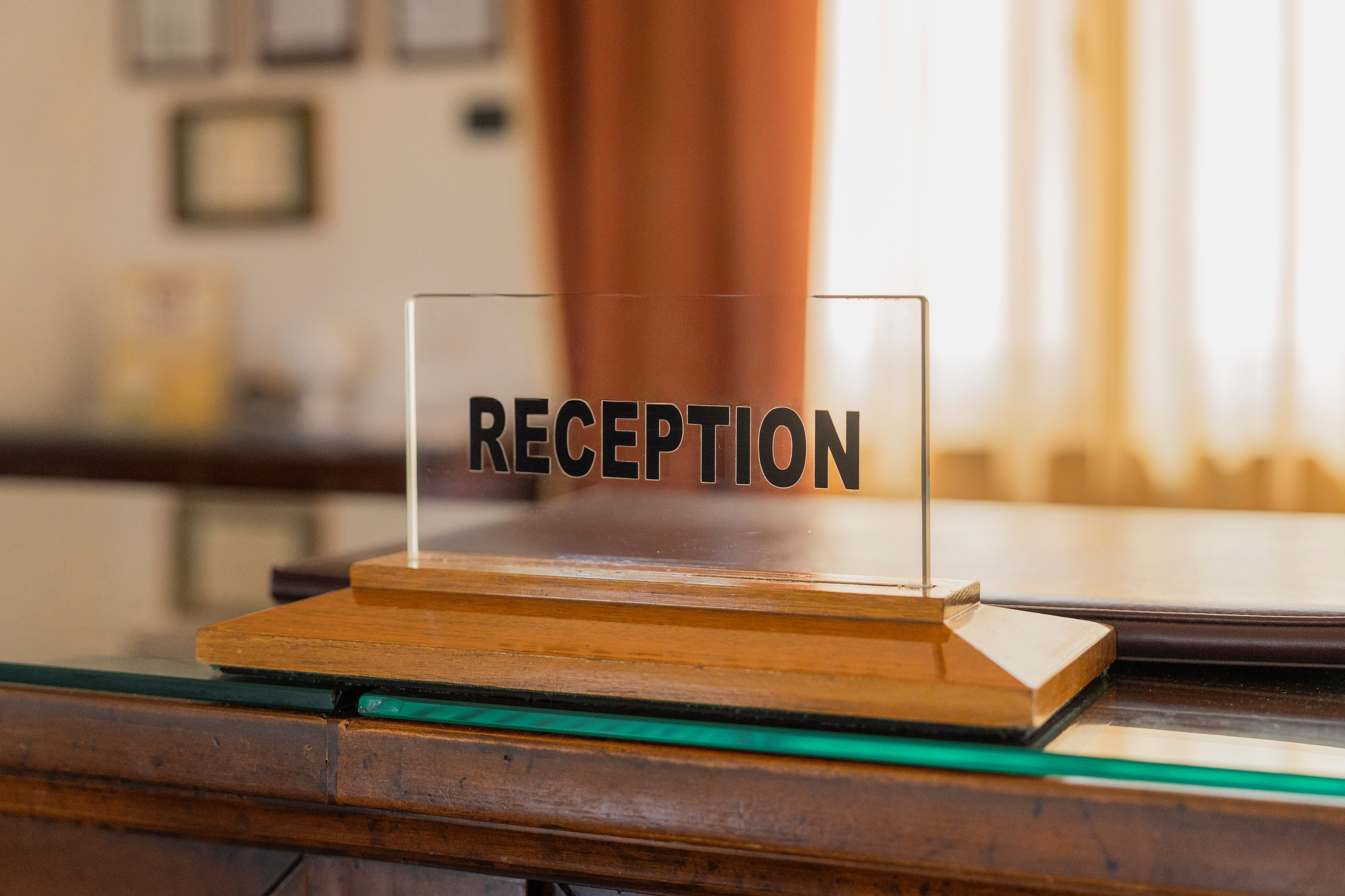 Insegna della reception